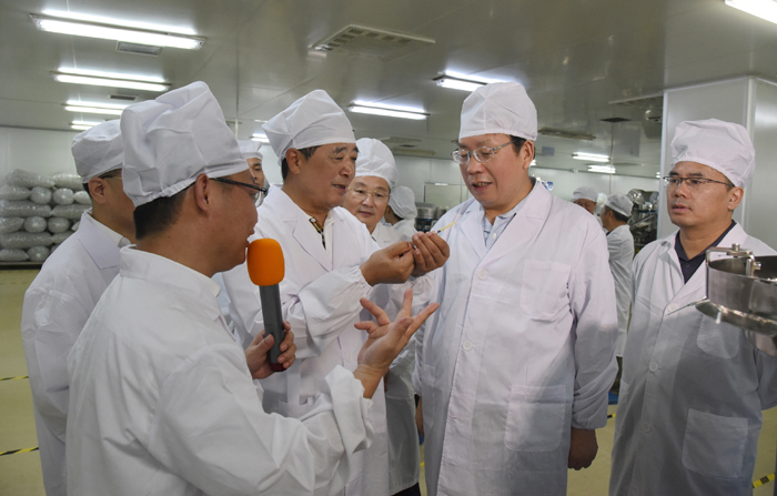 在线天堂免费中文字幕 安徽省副省长周闲视察安徽天康集团调研指导